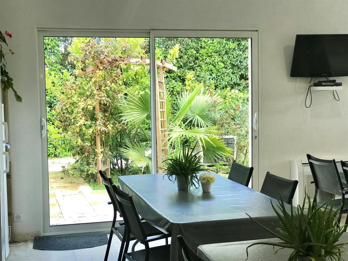 Domaine De L'aufrene Couette-café Hyères